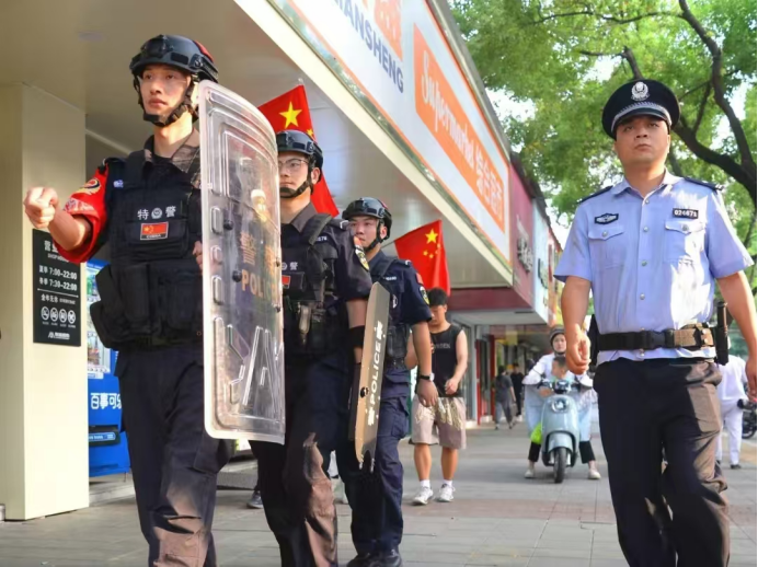 构建两队一室新格局，警情处置化解率明显提高  第2张