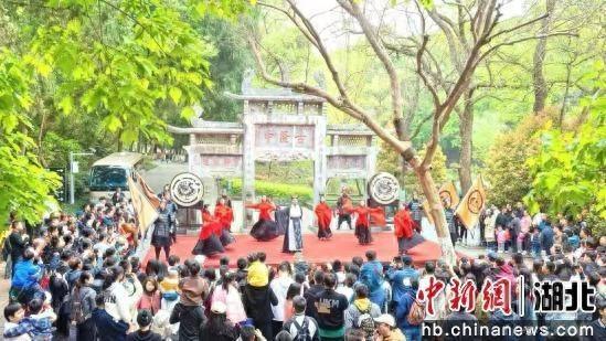 宗师列传·大唐诗人传开播！沉浸式演绎 11 位大诗人传奇人生，你看了吗？  第1张