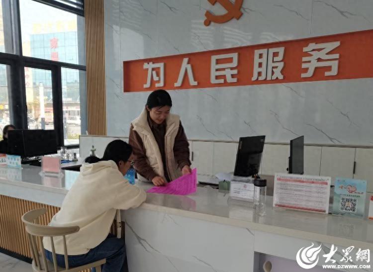 谷亭街道推动政务服务下沉，打造足不出村办事环境