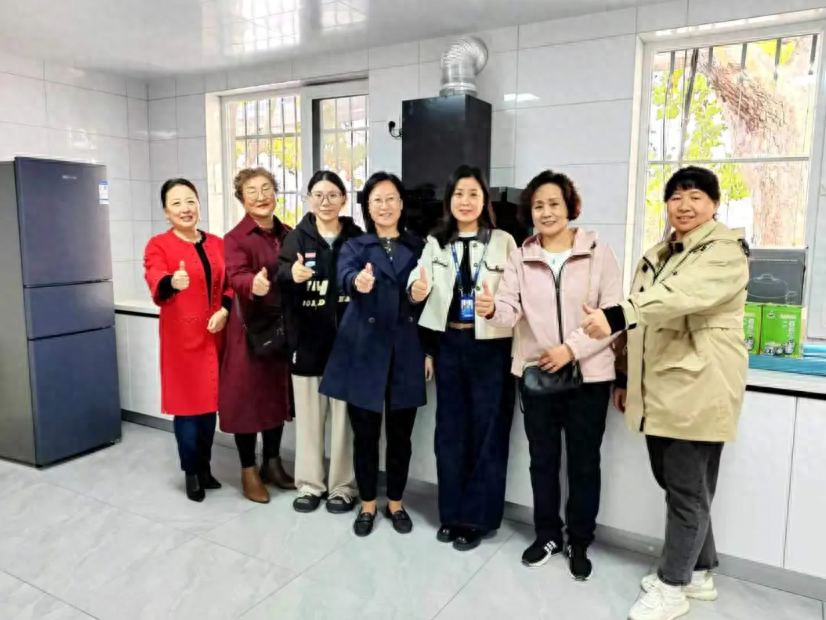 一万元物资捐赠，共享厨房搭建，这个社区太有爱了