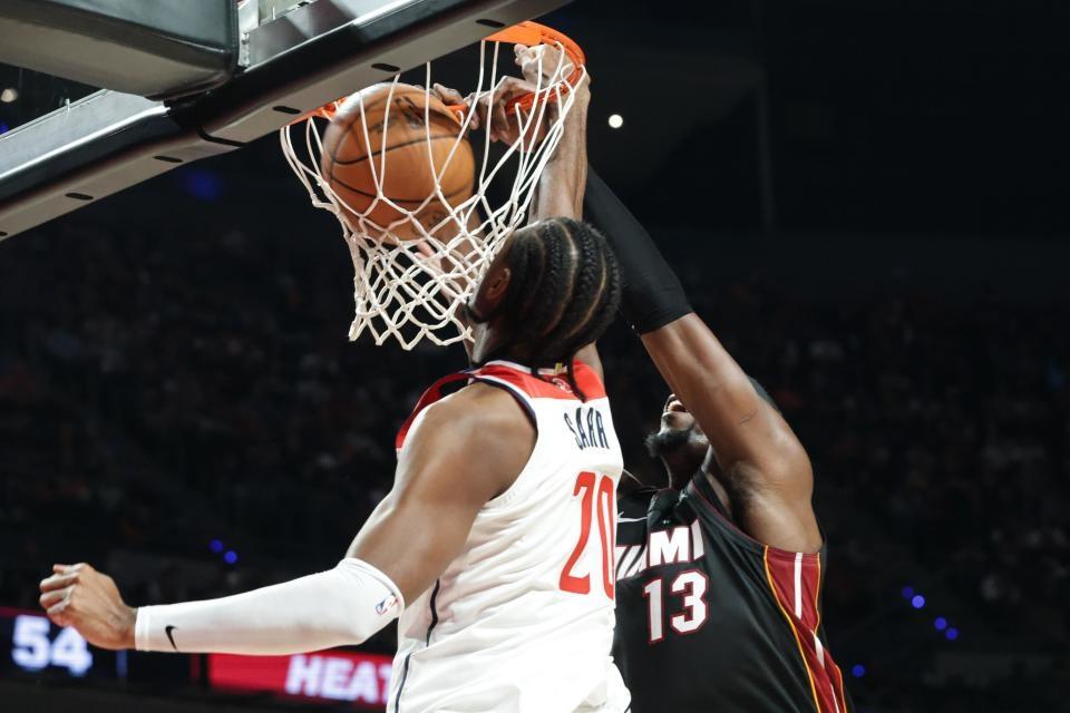 NBA 常规赛：迈阿密热火队 118 比 98 战胜华盛顿奇才队，精彩瞬间不容错过  第4张