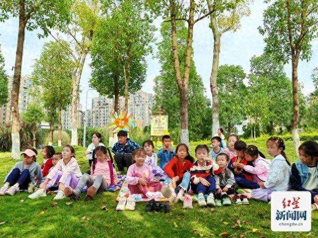 16 名儿童化身小小粉刷匠，在立冬世界感受大自然的神奇与魅力  第1张