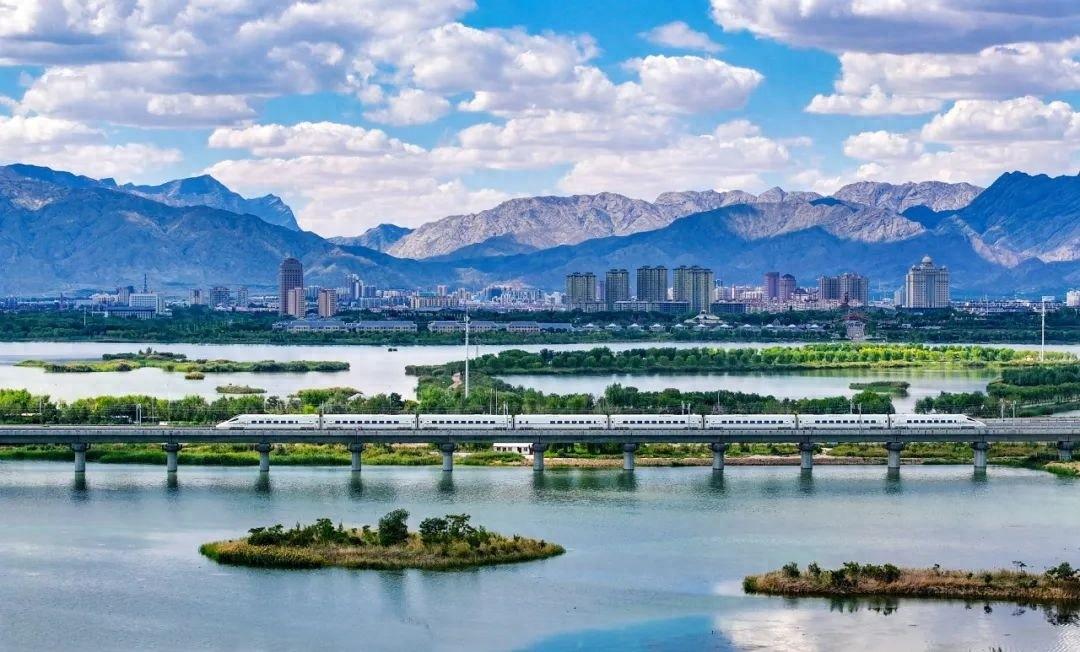 包银高铁惠银段开通满月！累计发送旅客 5.3 万人次，出行便捷度大大提升