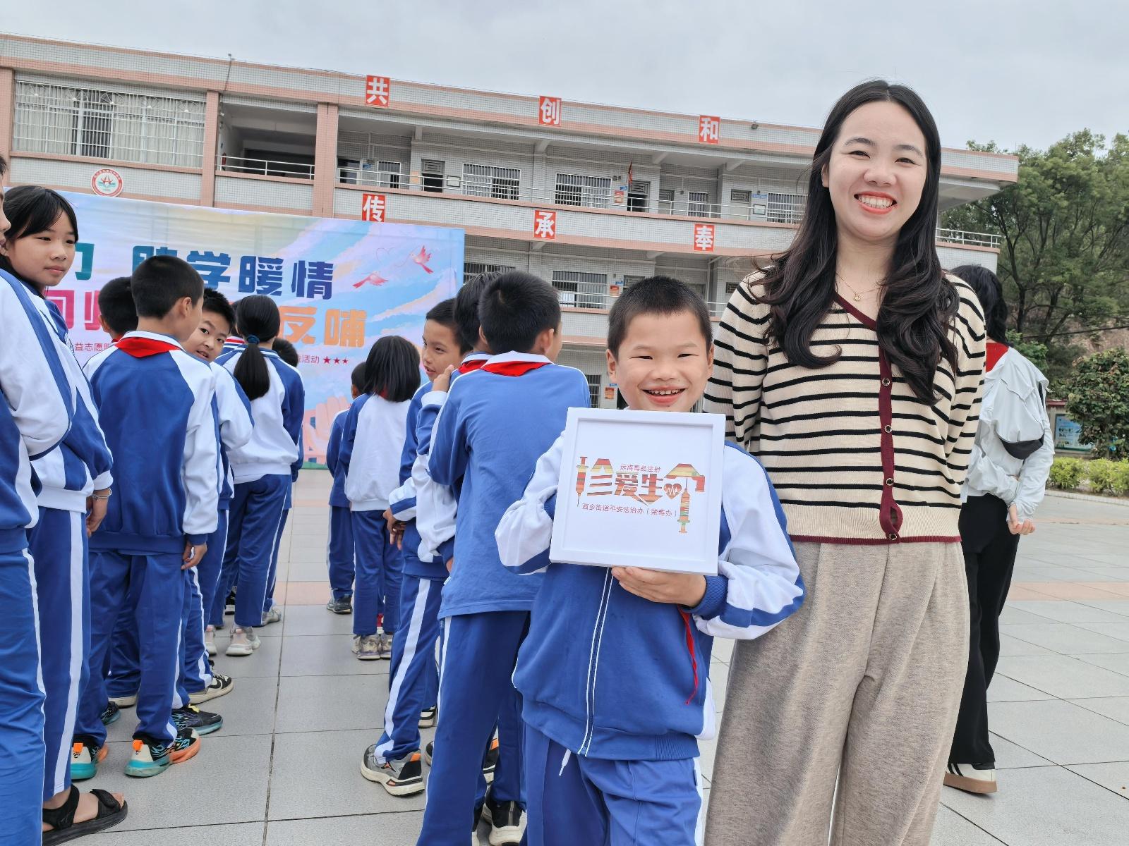 西乡街道禁毒办携手多部门开展爱心公益活动，助力青少年健康成长  第8张