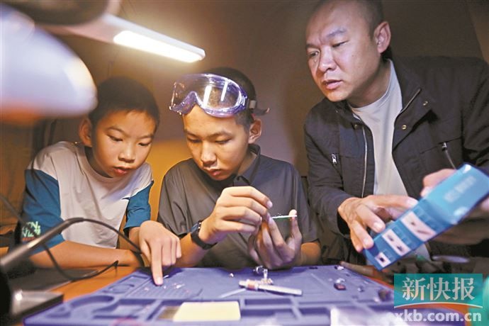 曾炜的无线电测向之旅：从树林到赛场，每一刻都是心跳加速的挑战  第5张