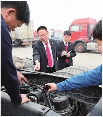 梁山县法官走进二手车市场，现场检测解决合同纠纷，结果出人意料  第2张
