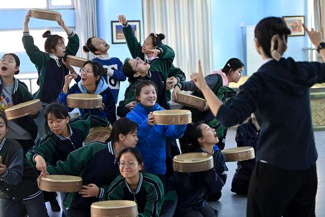 从无声世界到舞台之巅：32岁聋人舞蹈老师魏玉洁的励志人生  第3张