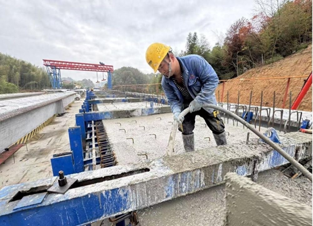 冲刺四季度！旌德县重点项目全速推进，长三角便捷通道建设进度曝光  第1张