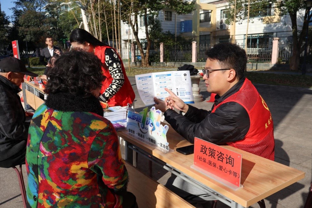 昌硕街道灵芝社区食品安全宣传活动：教你如何一眼识破垃圾食品，守护全家健康  第1张