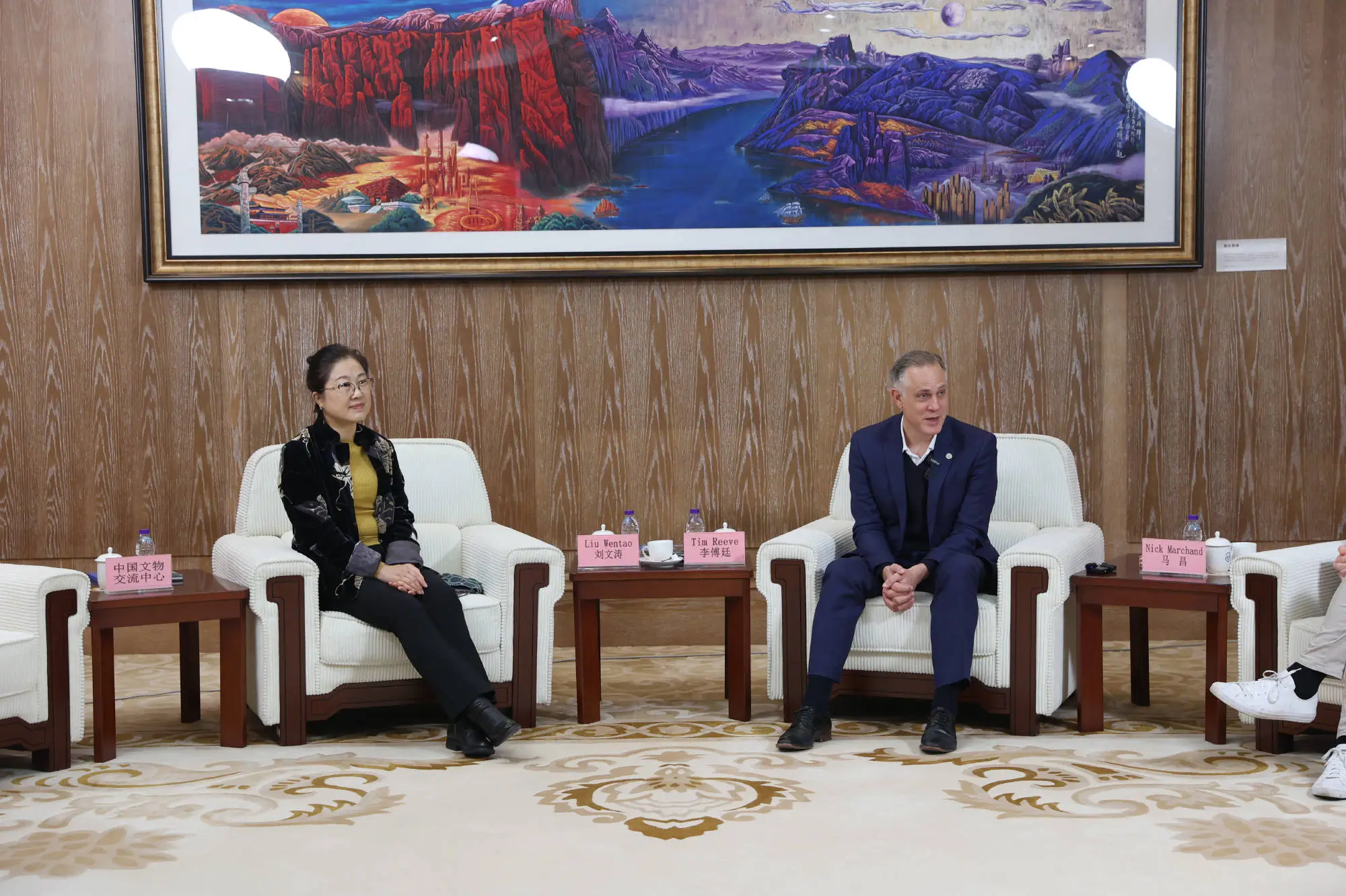 探秘威廉·莫里斯与英国工艺美术运动：一场跨越时空的美学之旅