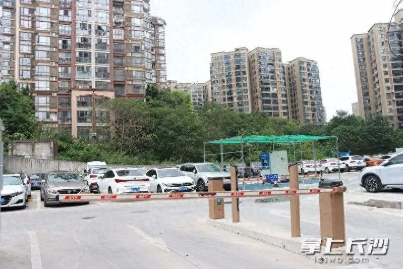从停车难到车位充足：湘江新区如何用闲置空地解决民生大问题？