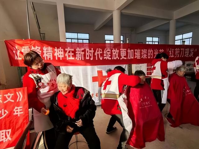 12月5日国际志愿者日：青年志愿者用专业技能点亮孙庄村，共建美好生活  第3张