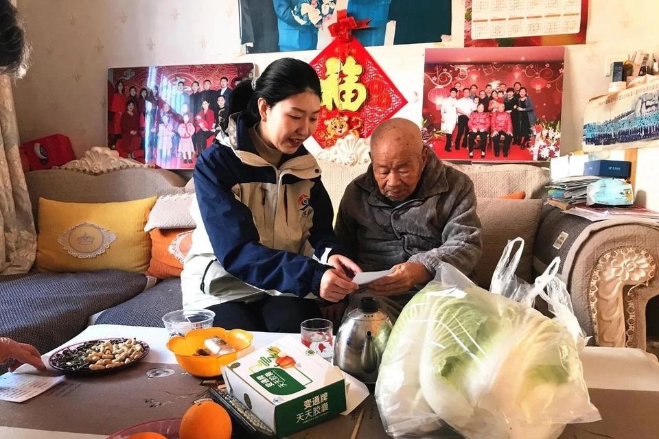 寒冬中的温暖守护：社区行动为高龄老人筑起坚固防线，幸福感满满  第3张