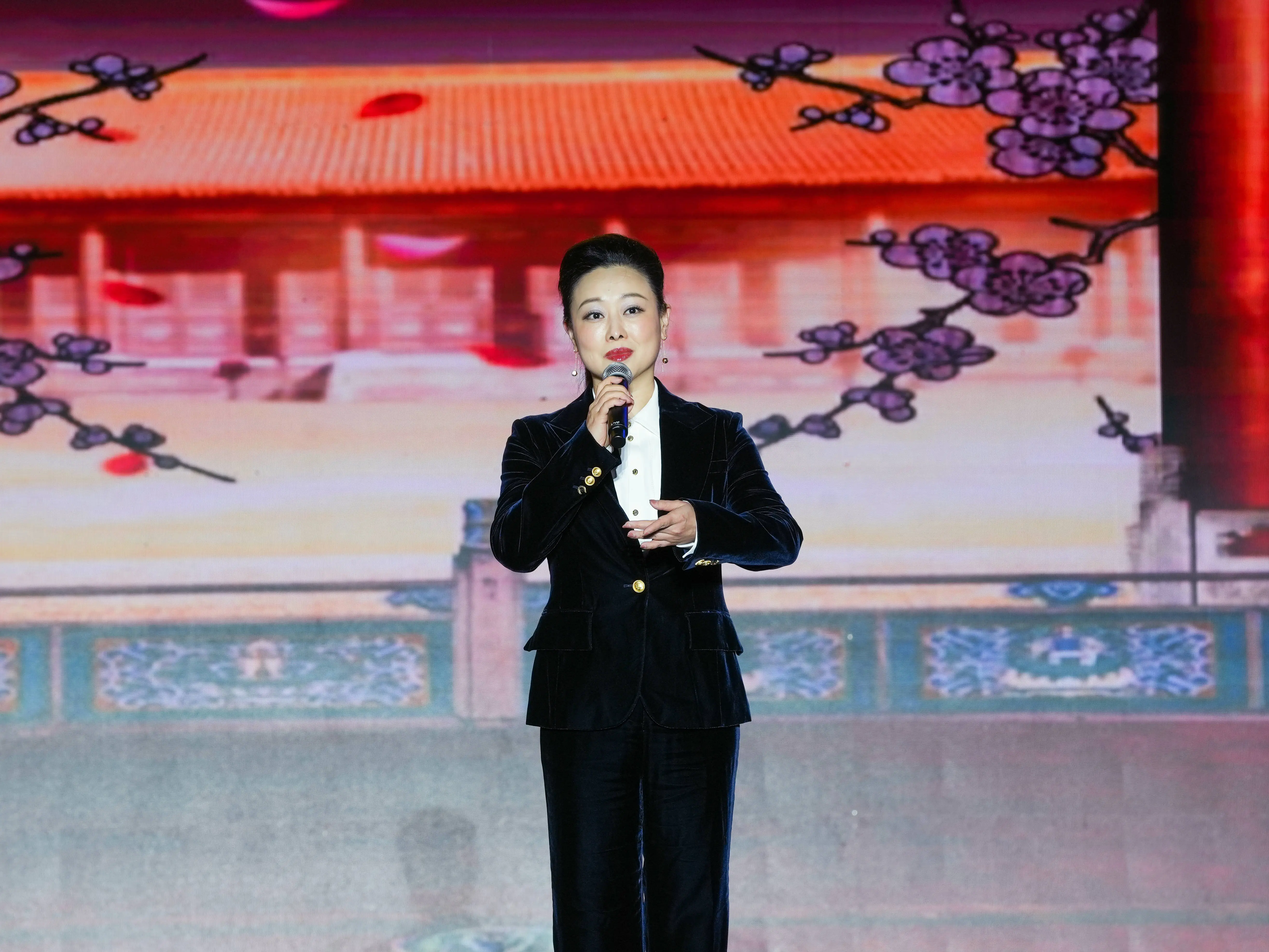 首届余三胜杯中国京剧票友大会开幕，罗田元素闪耀京剧舞台  第2张