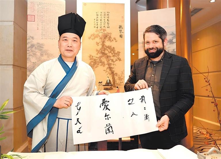 13 国专家齐聚郑州，探寻 3600 年前的世界  第2张