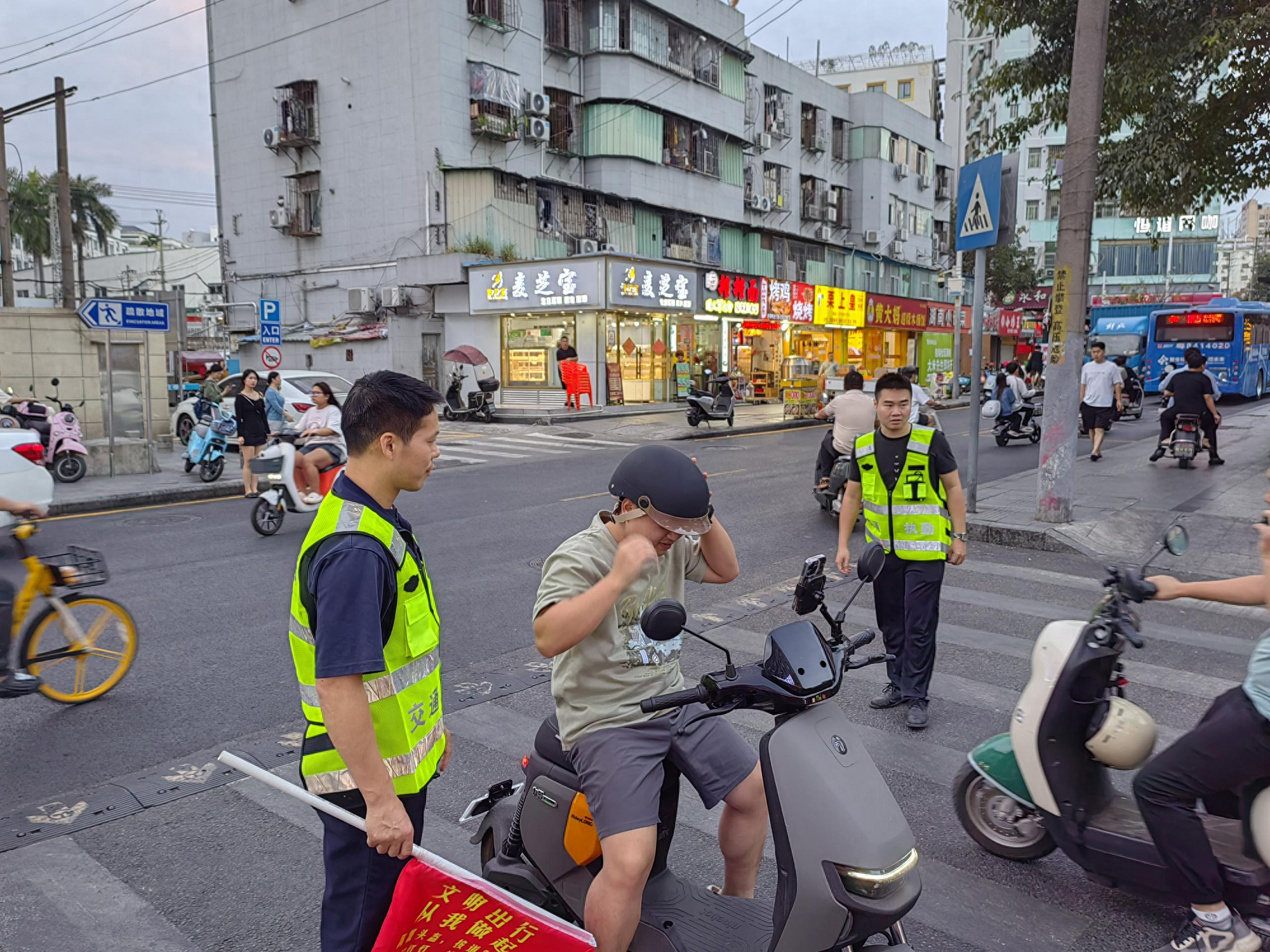 大浪街道启动交通安全百日攻坚整治行动，你准备好了吗？  第1张