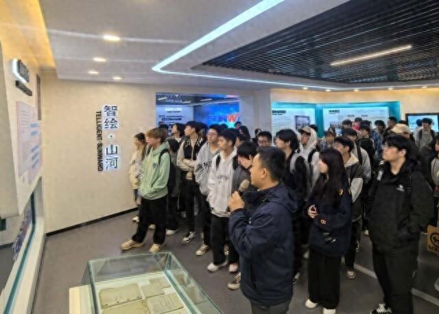 湖南机电职院这场校外教学实践活动，为何能让学生如此震撼？
