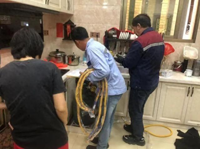 近 3 万户居民将受益！石狮启动城镇燃气安全提升项目，免费更换安全装置  第1张
