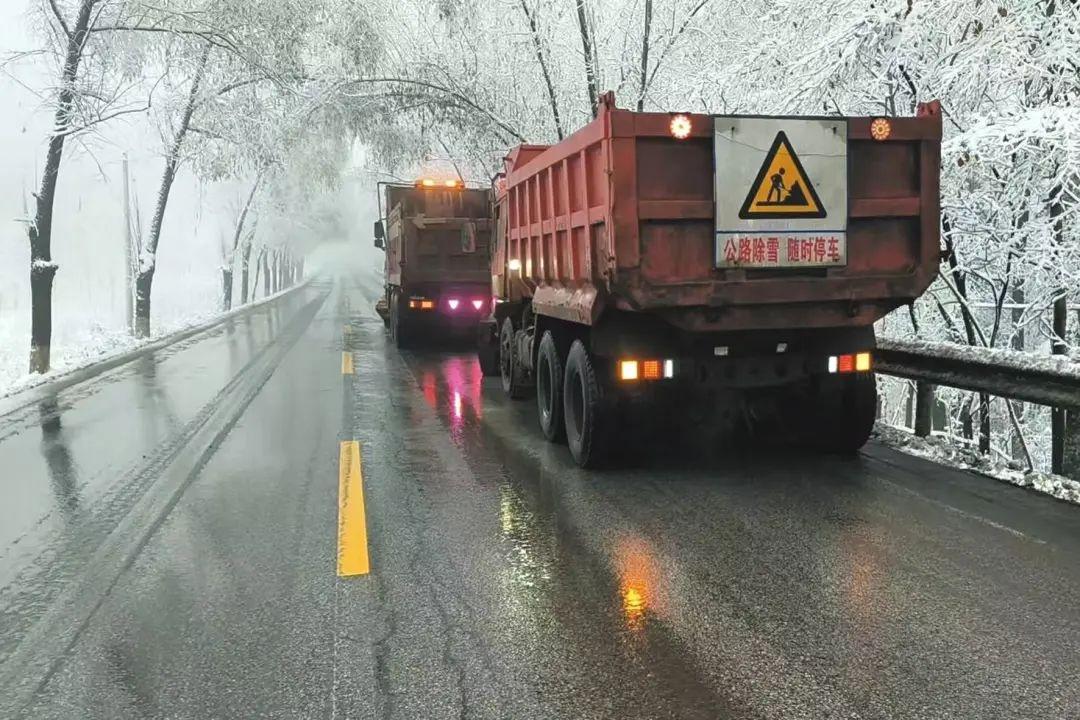 吉林交通部门打响除雪防滑保卫战，力保公众出行安全  第2张