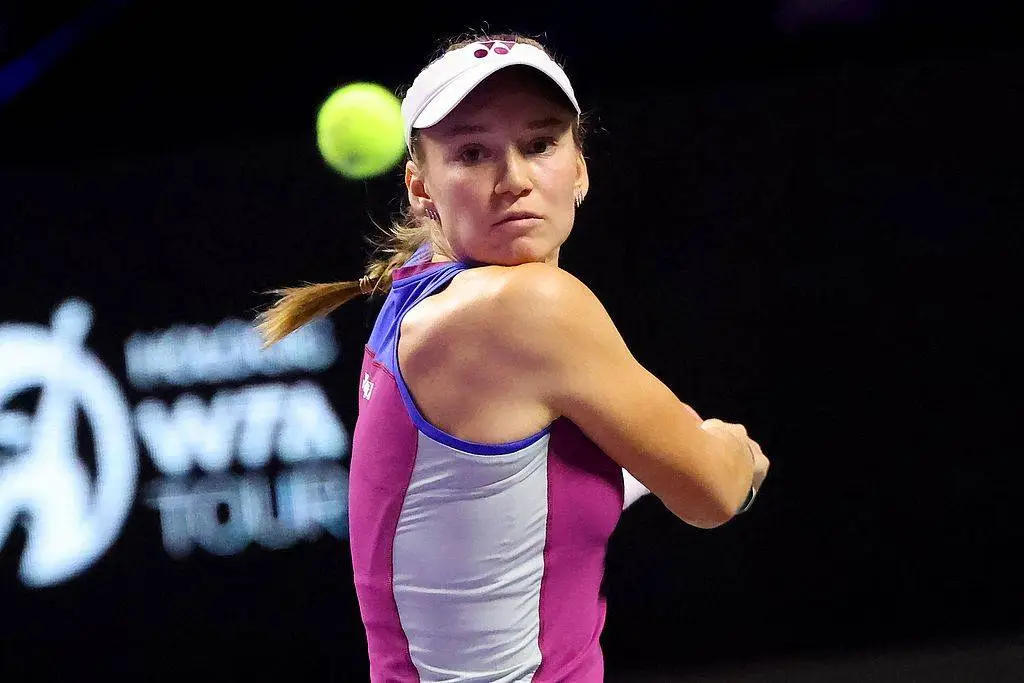 郑钦文力挽狂澜！击败莱巴金娜保留出线希望  第2张