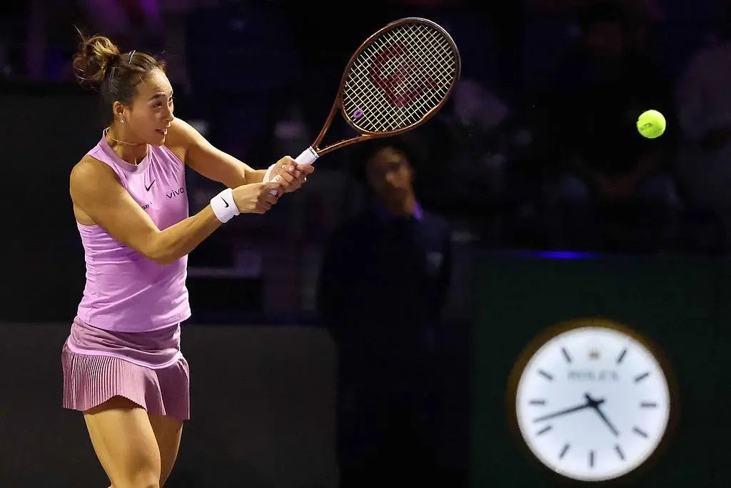 郑钦文力挽狂澜！击败莱巴金娜保留出线希望  第4张