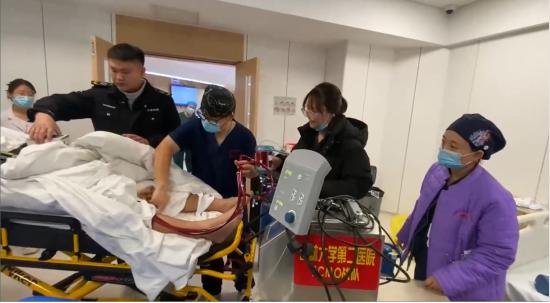 长春急救中心与吉大二院联手，首例ECMO危重病人成功转运，急救水平再创新高  第2张