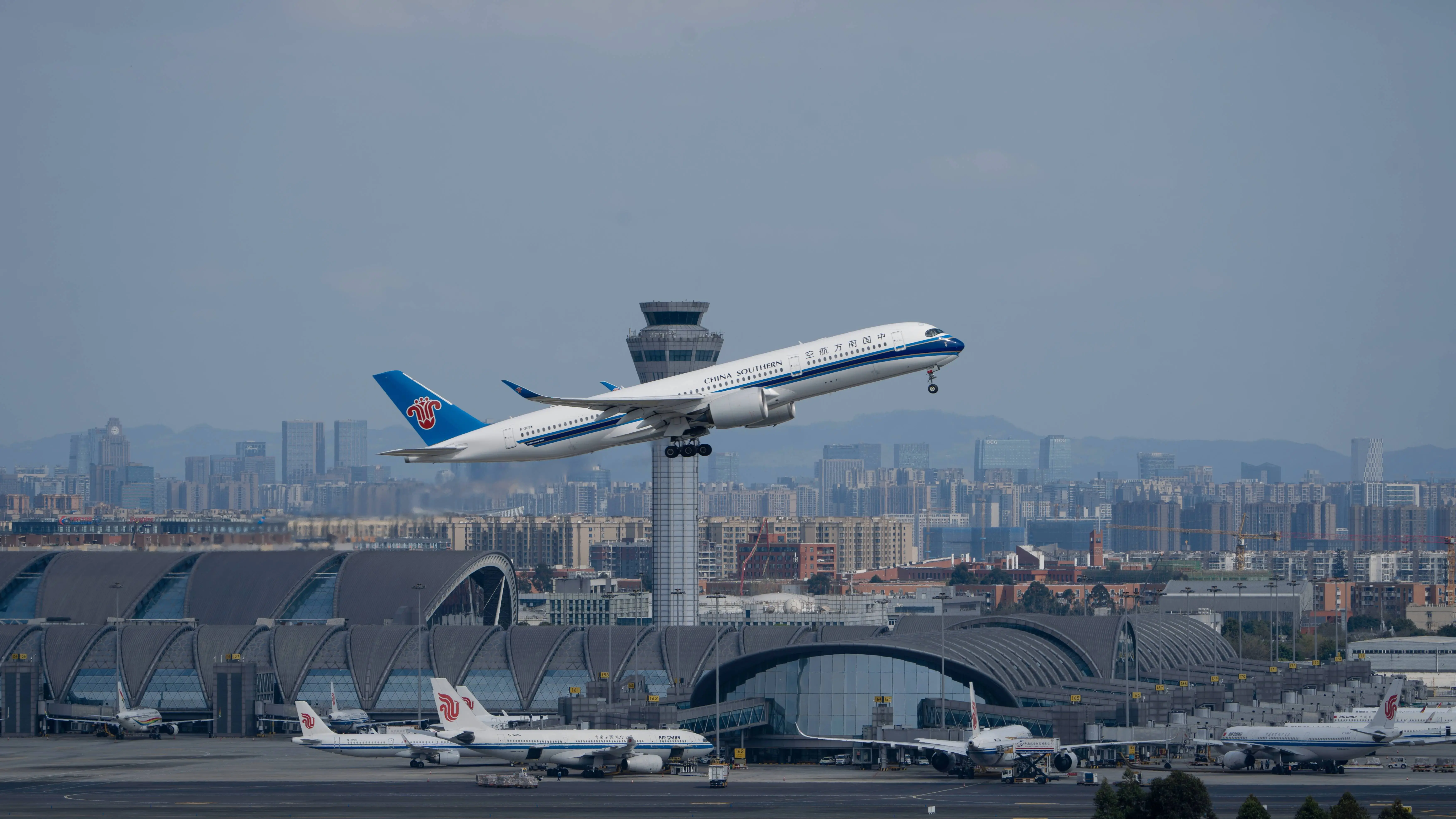 揭秘中国航空经济之都：成都双流如何乘势起飞，打造临空经济创新高地  第2张