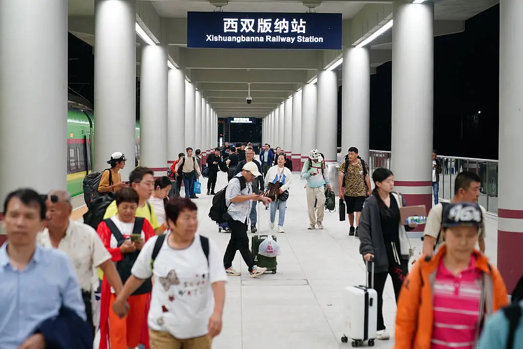 中老铁路三周年：1035公里见证4300万旅客与4830万吨货物的奇迹之旅  第7张