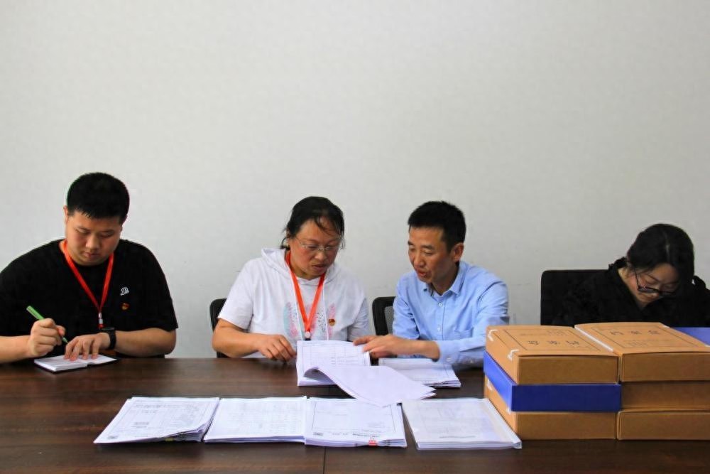 拖欠工资终于到账！宝兴县纪委监委专项治理行动让农民工重拾希望