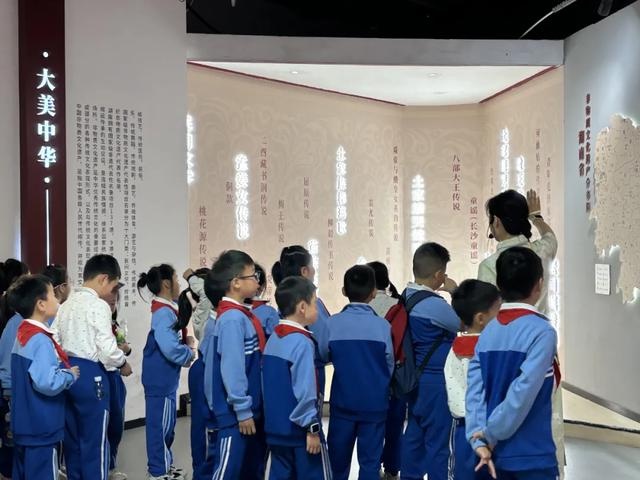 2024年长沙雨花非遗馆奇遇记:2305中队少先队员的非遗探索之旅 第2张 2024年长沙雨花非遗馆奇遇记:2305中队少先队员的非遗探索之旅 第2张