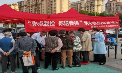 南昌湾里市场监管局送检上门，36批次食品快速检测，居民家门口了解食品安全  第1张