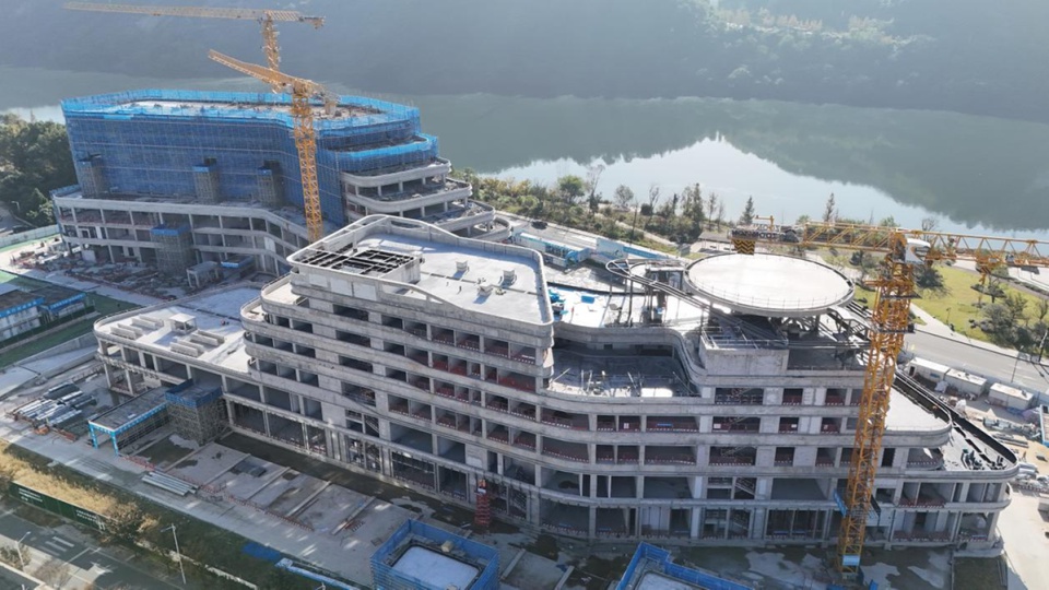 杭州最大职业病防治医院封顶，300张床位打造综合康养综合体，地质挑战如何破解？  第2张