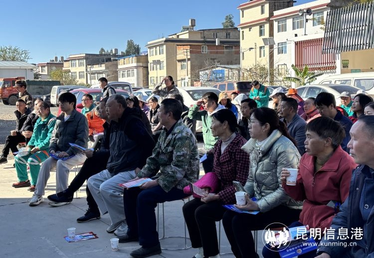 晨曦中的安全课堂：刘叔叔与邻居共赴消防知识盛宴，揭秘火灾隐患与防范之道  第2张