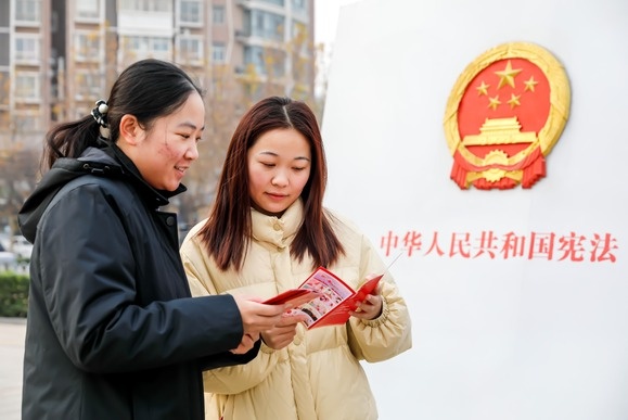 12月4日，河南多地宪法宣传活动火热进行，全民学法氛围浓厚  第9张