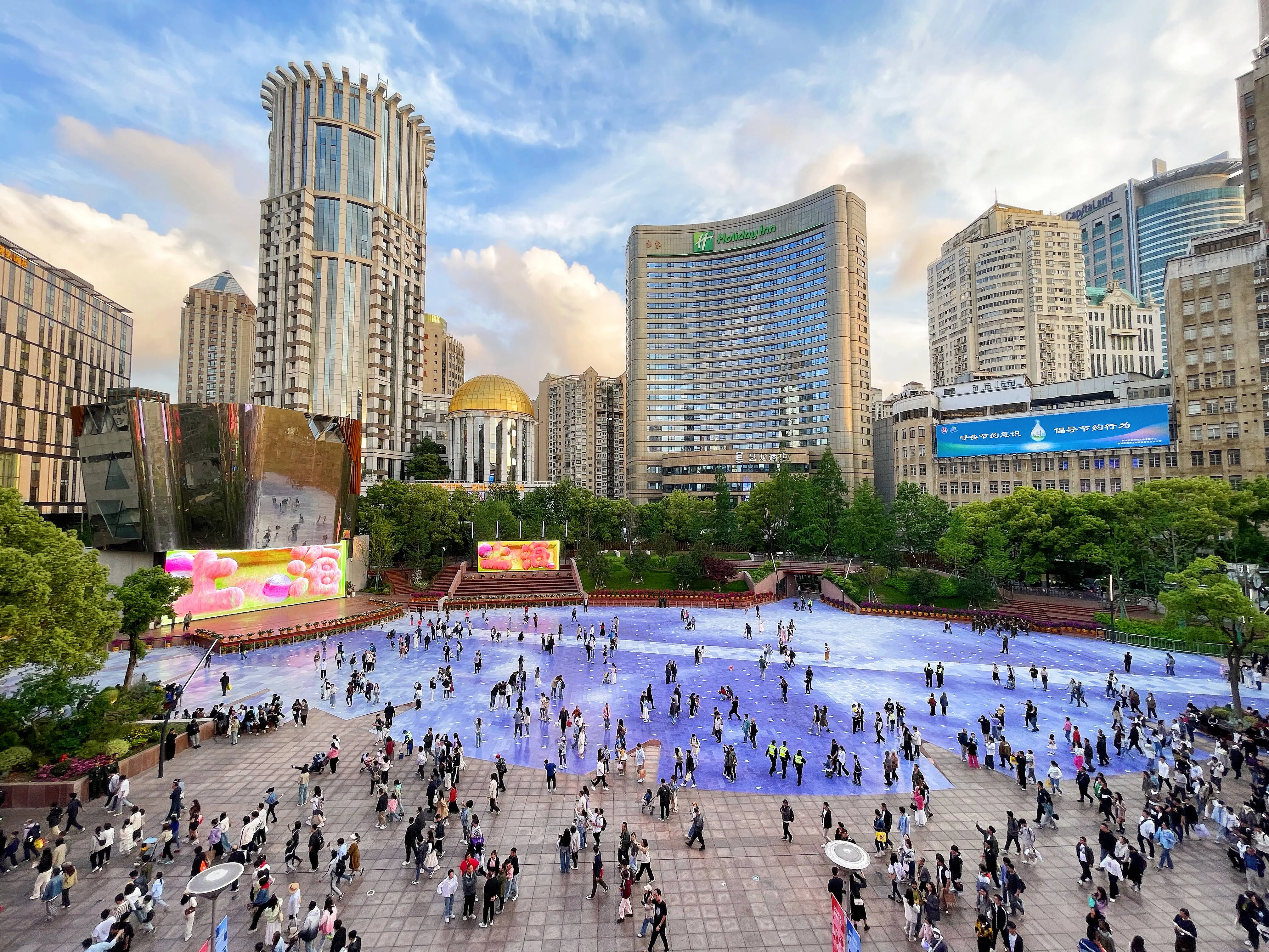 南京路步行街跨年大放送！2100万元消费券等你来抢，80家商户任你逛  第1张
