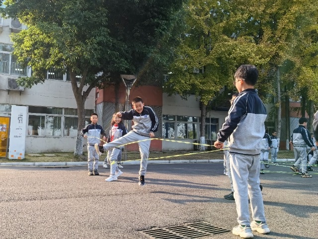 四川大课间体育活动创新探索：15分钟课间如何让学生动起来？  第2张