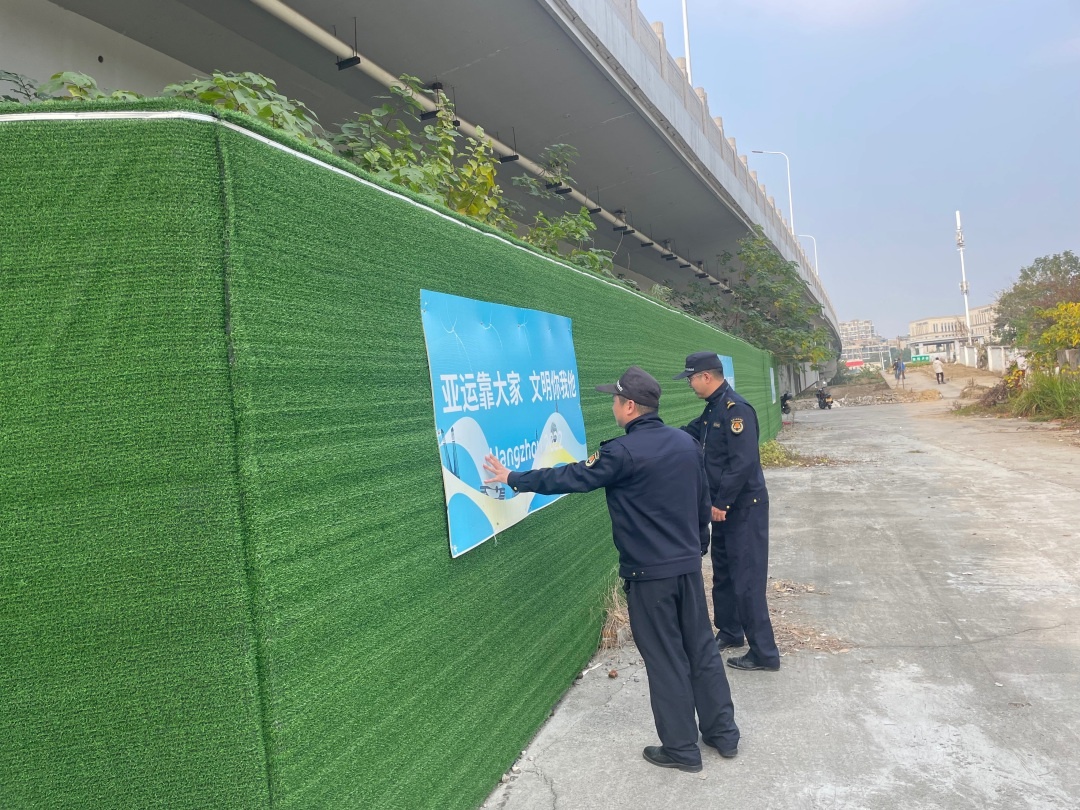 桥下空间大整治：吴兴区如何通过普法与执法双管齐下，确保桥梁安全与居民和谐共处？  第2张