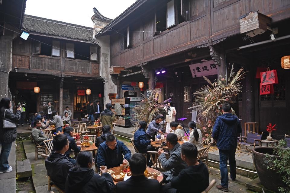 从重度污染到乡村旅游胜地:新光村的华丽转身,绿水青山背后的共同富裕之路 第2张 从重度污染到乡村旅游胜地:新光村的华丽转身,绿水青山背后的共同富裕之路 第2张