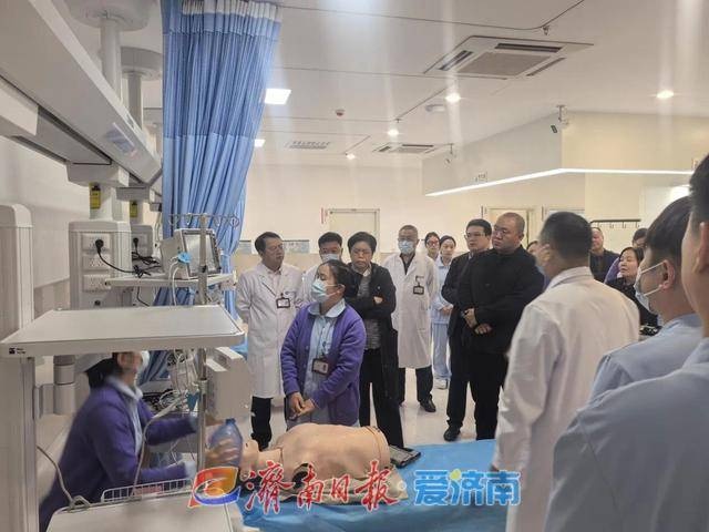 济南市行政审批服务局高效办成一件事，两个证件同时拿到，办事效率惊人  第3张