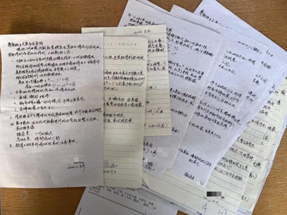 70岁老伴手写情书感动医生，糖尿病患者的爱情故事温暖人心  第1张