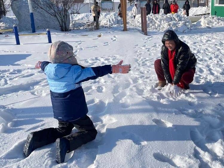探秘东兴满族村：从薰衣草庄园到冰雪游，四季皆宜的民族风情之旅  第4张