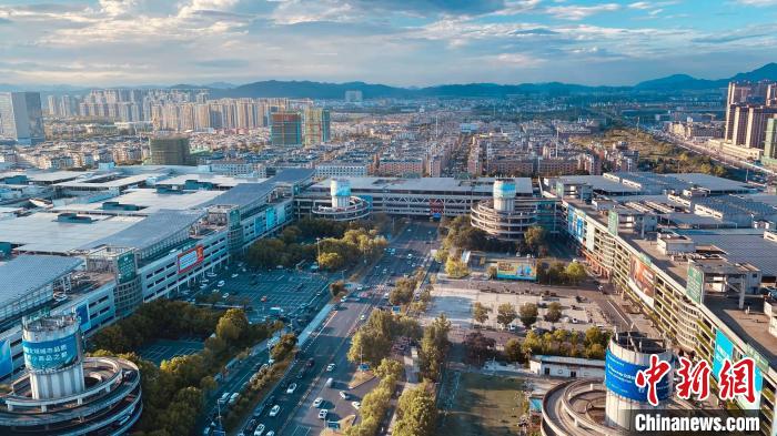 国庆假期，世界小商品之都义乌为何门庭若市？  第1张