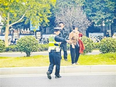 郑州交警三支队开展专项治理行动，严查这些交通违法行为