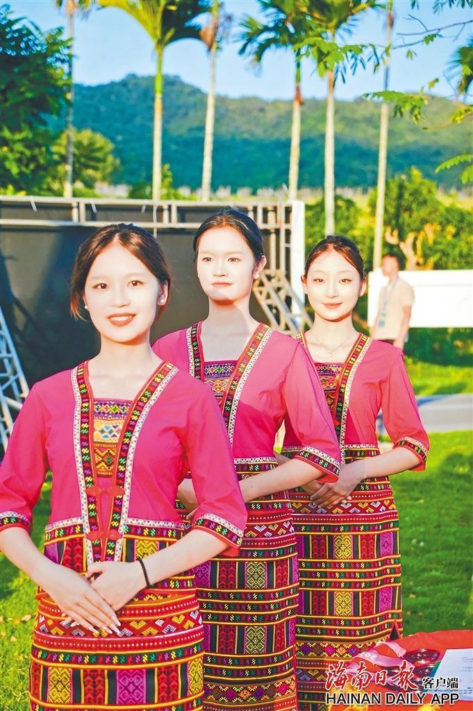 运动会倒计时 18 天，6000 多名志愿者的名字竟被这样展示  第3张