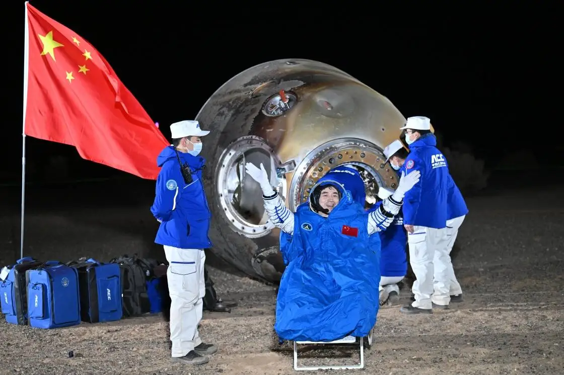 我国首位累计在轨飞行时长超一年的航天员叶光富，你知道他的故事吗？  第1张