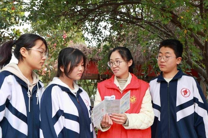 消毒讲科学，环境更清洁！开封这场活动走进校园，守护学生健康  第3张