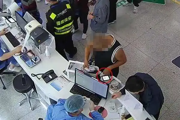 170 余张身份证被盗，嘉定警方抓获犯罪团伙，你还敢随意抵押身份证吗？  第3张