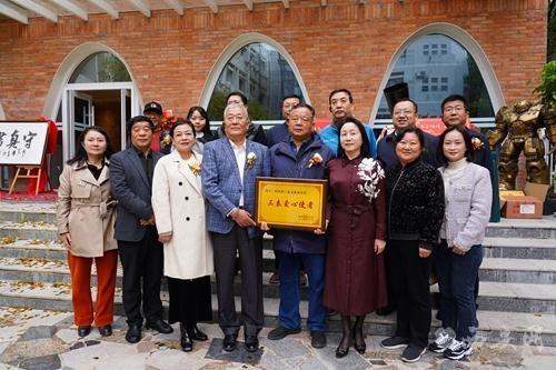 金秋送书，传递大爱！三秦文化研究会捐书千余册，助力雁南小学书香校园建设  第4张