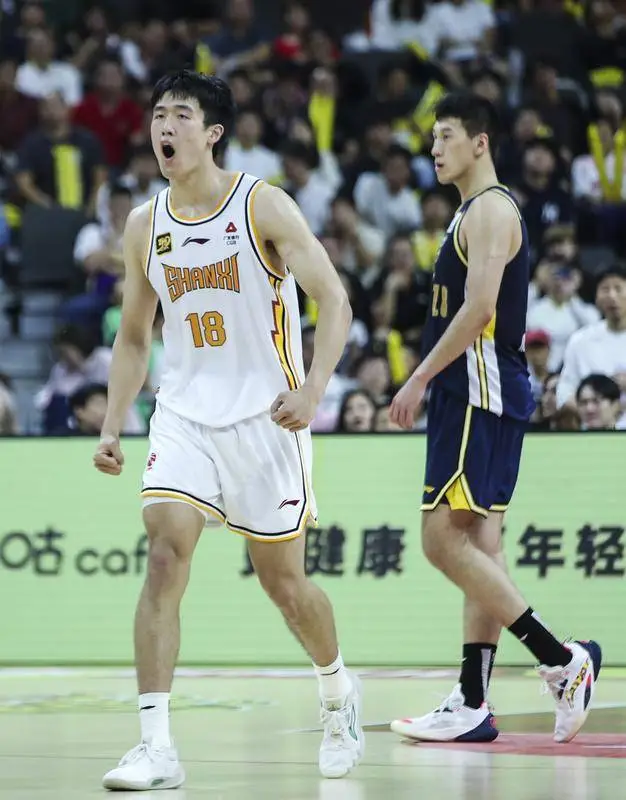 从巨人杀手到巨人本身，山西男篮攻守均衡华丽转身  第3张