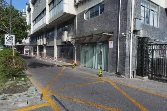 5749 名学生，两条车道，早晚高峰如何安全通行？  第8张
